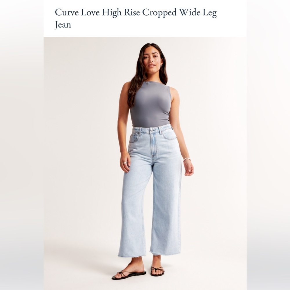Curve love size 35 short Abercrombie & Fitch Light Blue cropped wide leg Jeans
